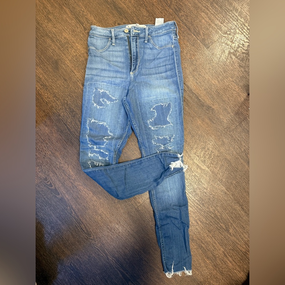 Hollister Curvy Ultra High Rise Jean Legging - size 28
